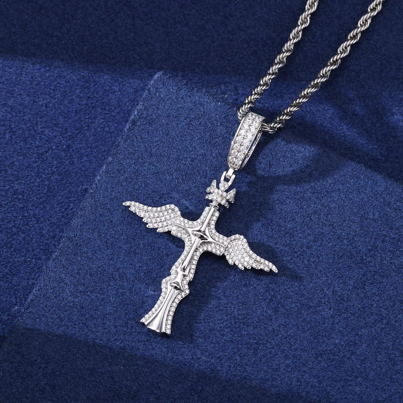 WING CROSS MOISSANITE PENDANT - image 7