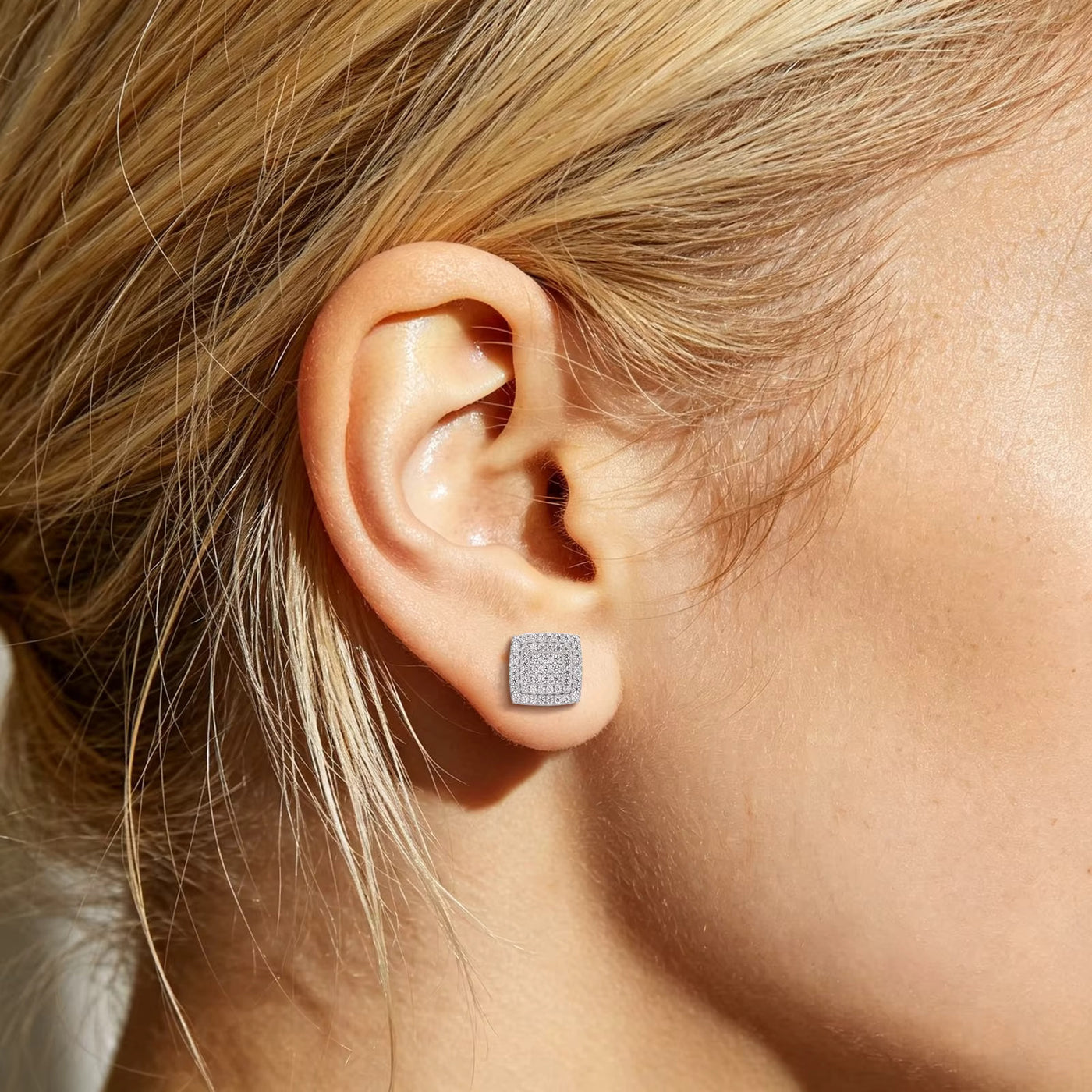 SQUARE MOISSANITE STUDS TYPE A - image 2