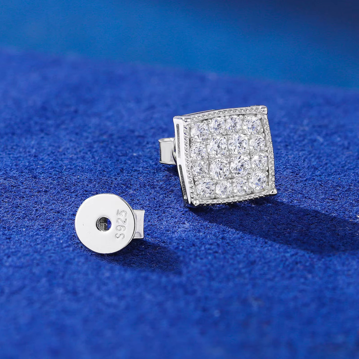SQUARE MOISSANITE STUDS TYPE B - image 5
