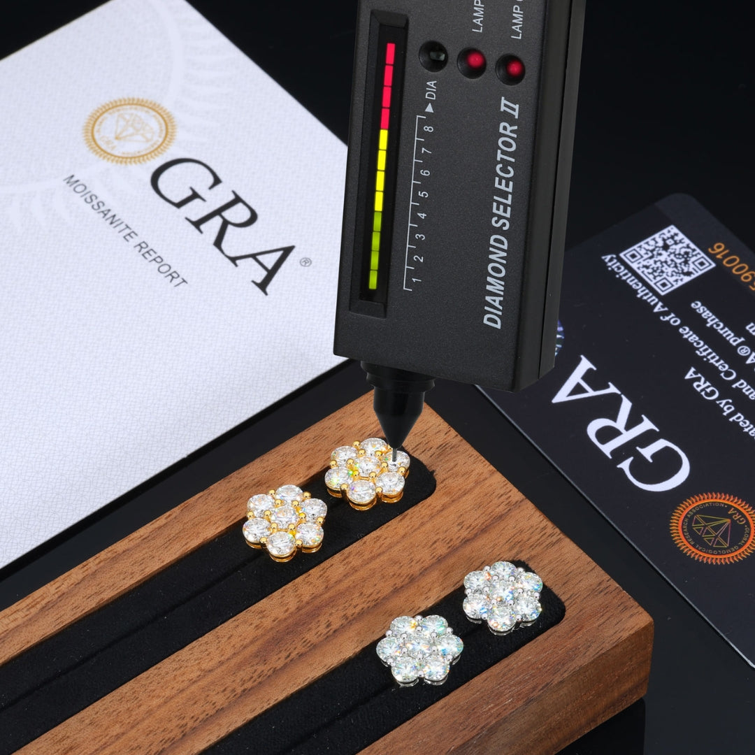 モアサナイト S925 フラワークラスターピアス ラグジュアリージュエリー